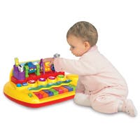 KID, piano med dansende figurer