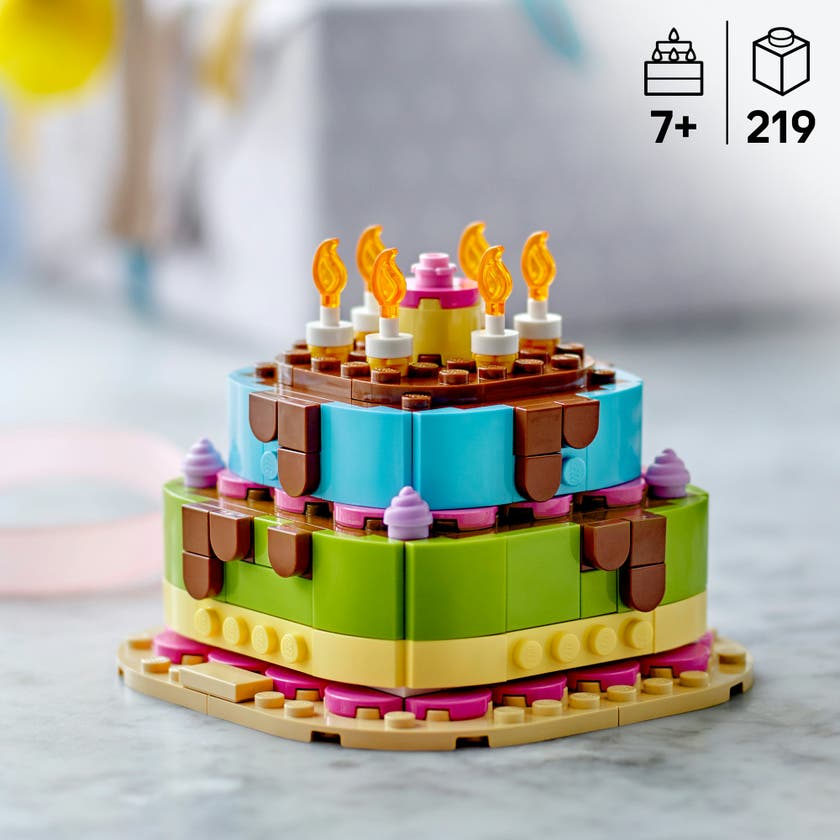 LEGO® Bursdagskake med dekorasjoner. Gøyalt gavesett. Bordpynt 40815