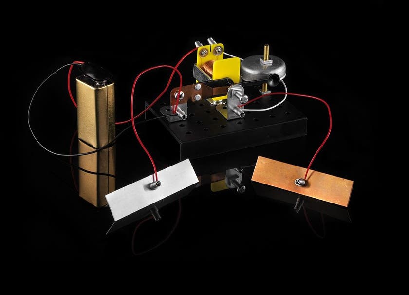 Alga - 101 Eksperimenter elektro