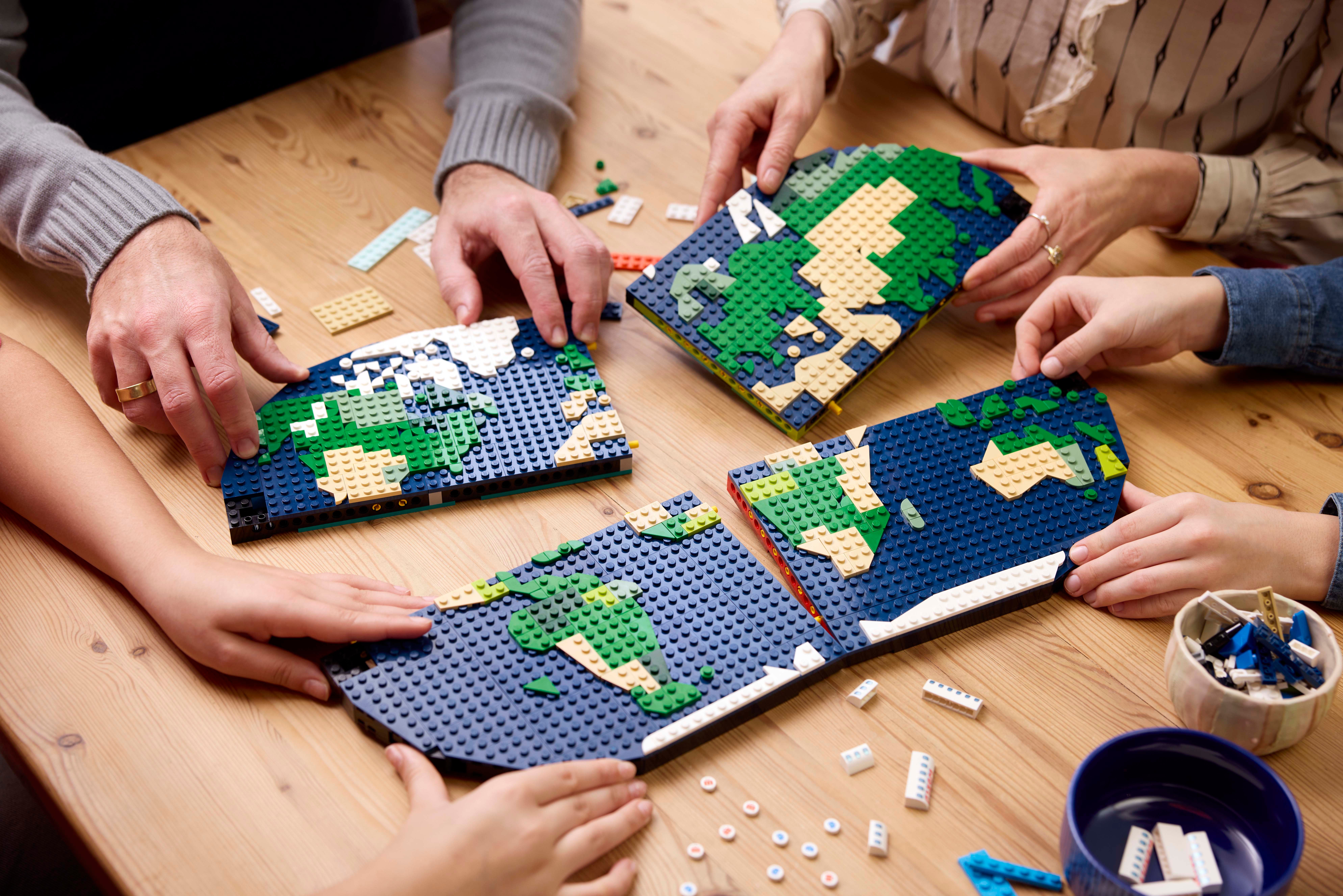 LEGO® Reiseminner. Byggesett med verdenskart 41838