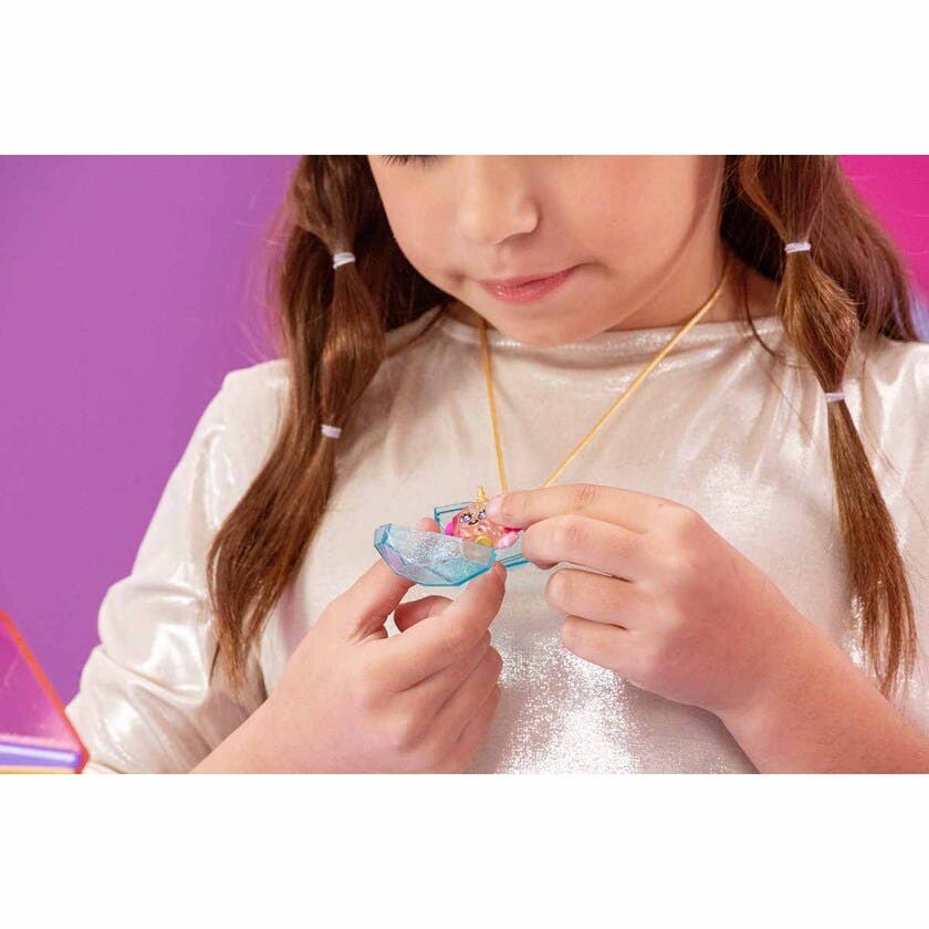 Pinky Promise, Diamond Palace Lekesett