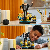 LEGO Despicable Me 75582, Bygget Gru med minions