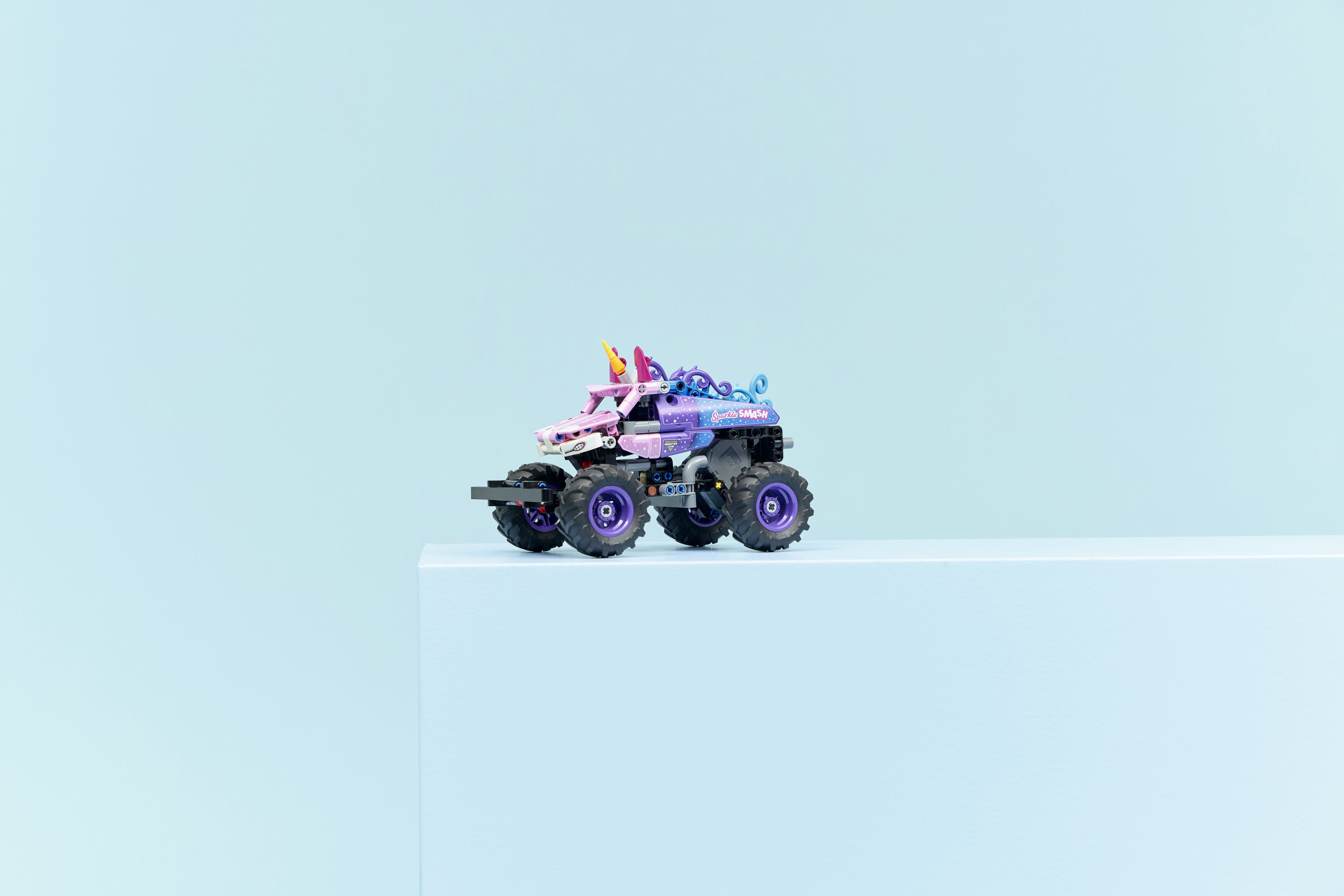 LEGO® Technic Monster Jam™ Sparkle Smash™ pullback 42220