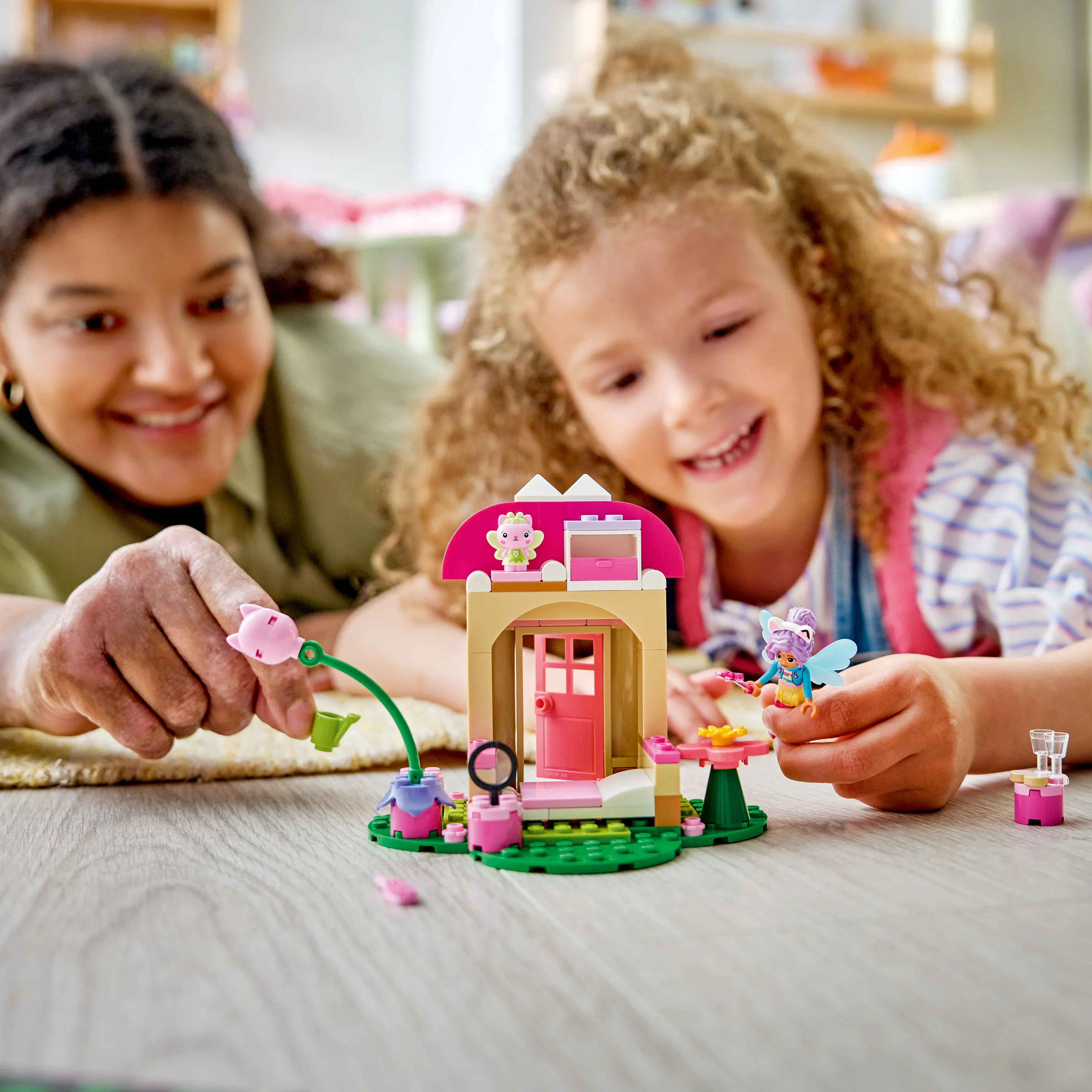 LEGO® Kattealvens hagehus 11212