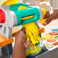 Play-Doh Super Sizzlin Kitchen