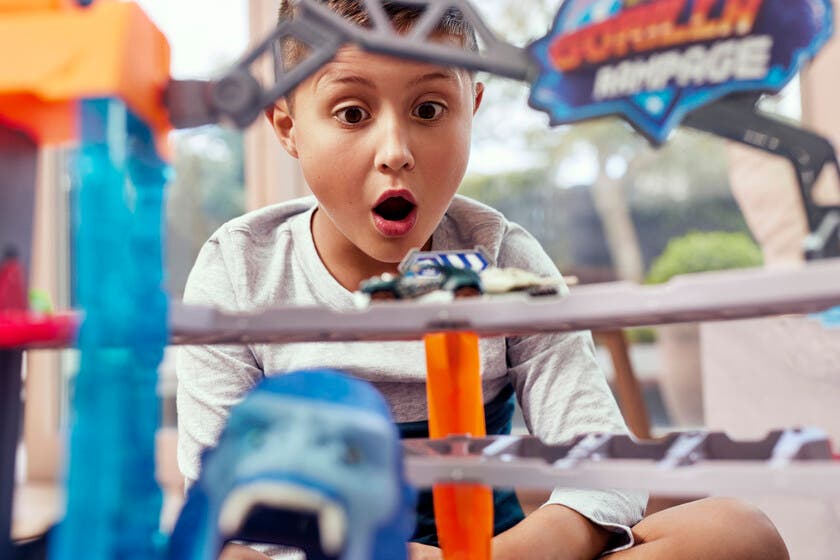 Metal Machines Gorilla Attack