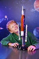 LEGO® Technic NASA Artemis SLS-rakett. Modellsett av rakett med boostere