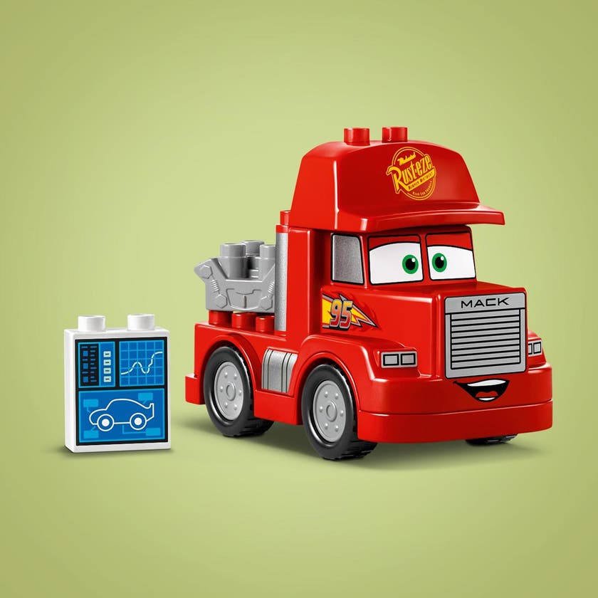 LEGO 10417, Mack på konkurransen