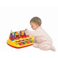 KID, piano med dansende figurer