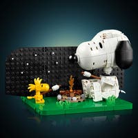 LEGO® Ideas Knøttene: Snoopys hundehus 21368