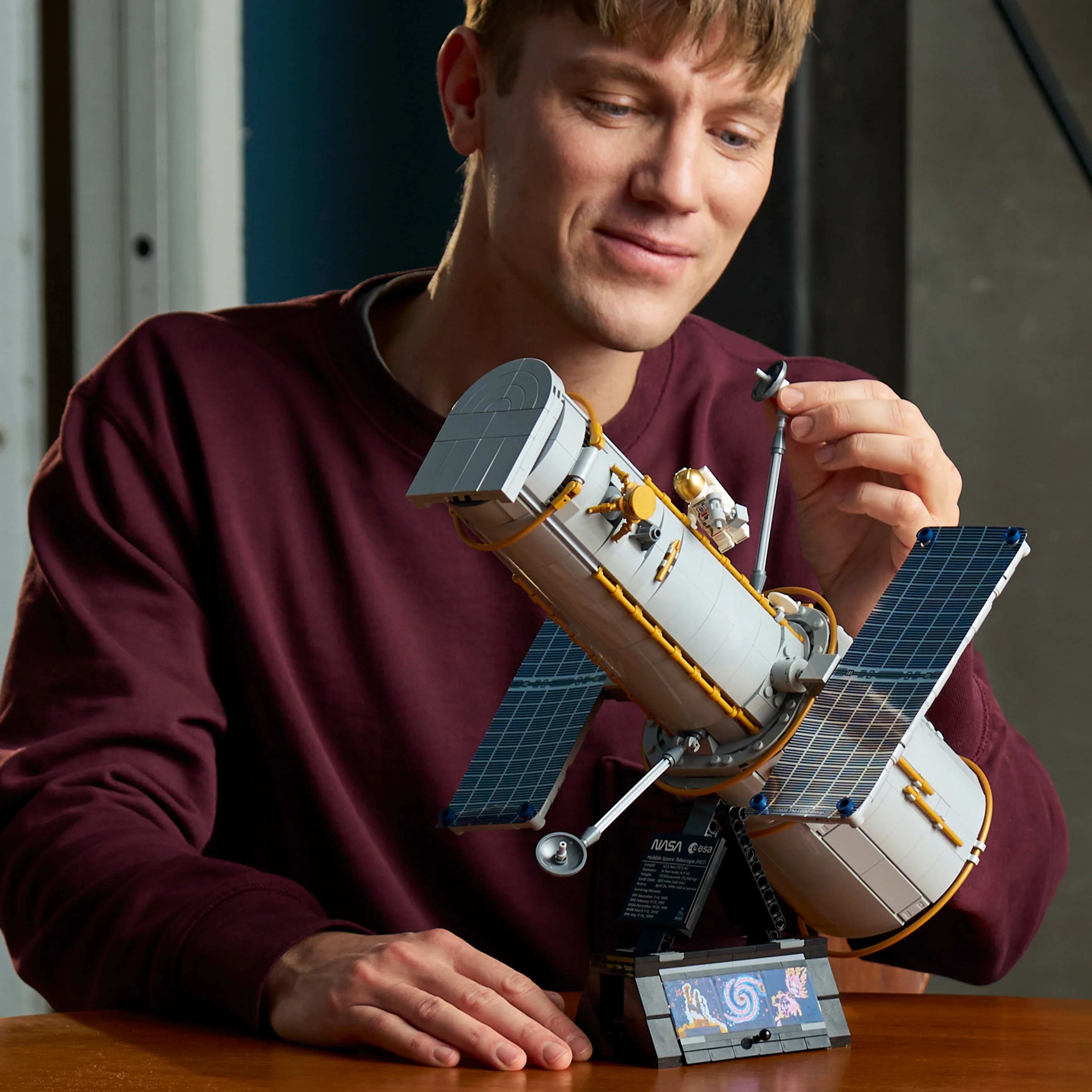 LEGO® Icons Romteleskopet Hubble 11382
