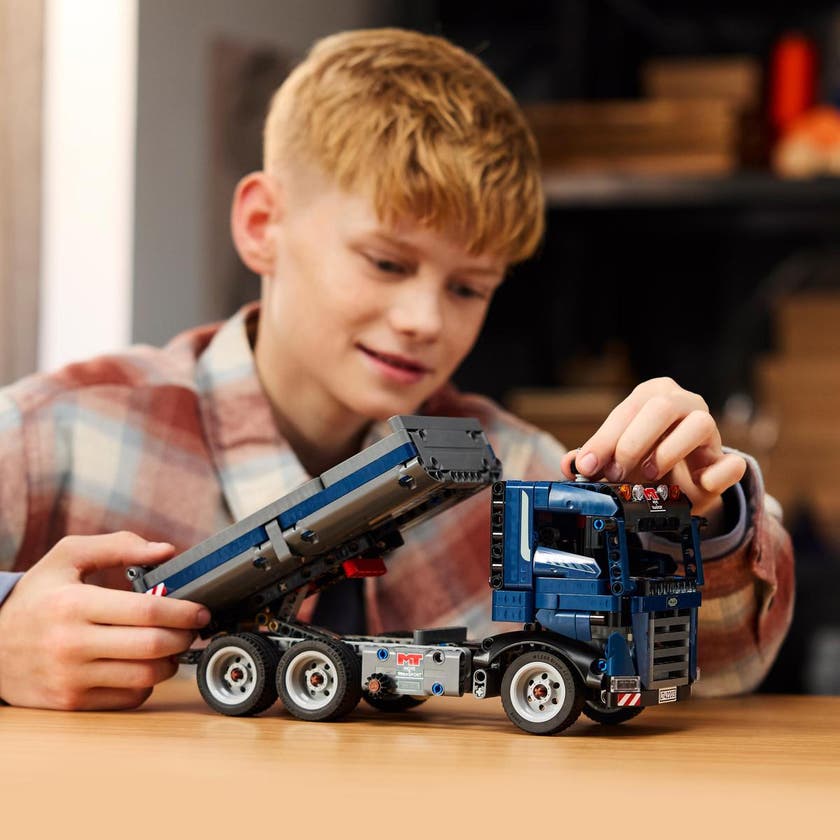 LEGO Technic 42203, Tippende Dumperbil