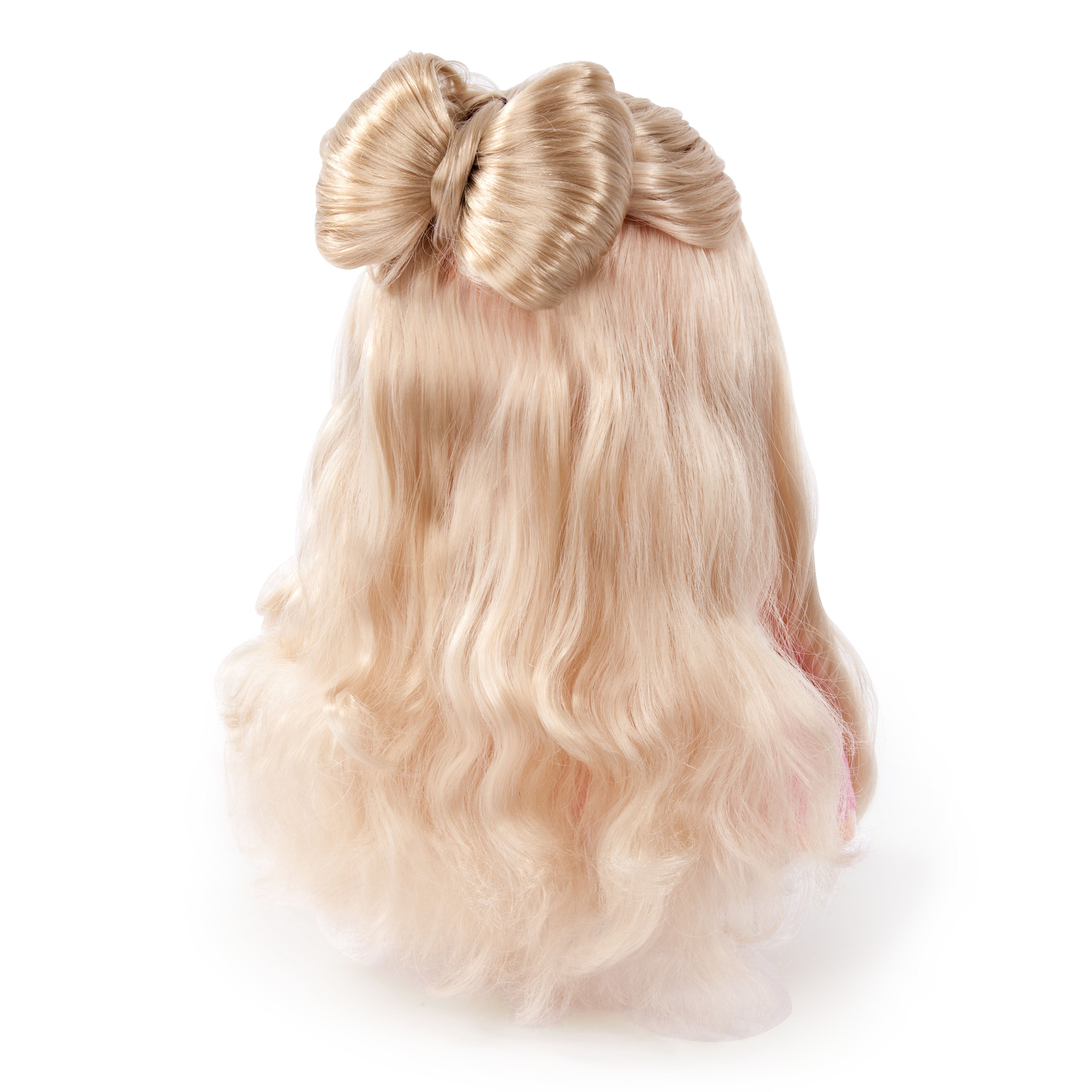 Charmed by Heart, Sminkehode