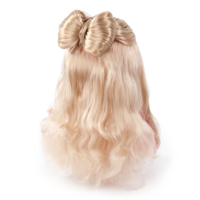 Charmed by Heart, Sminkehode