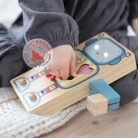 MICKI Gigglebot aktivitetsleke