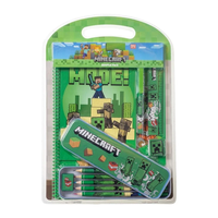 MINECRAFT, stort skrivesett med metallpenal og A4-notatbok