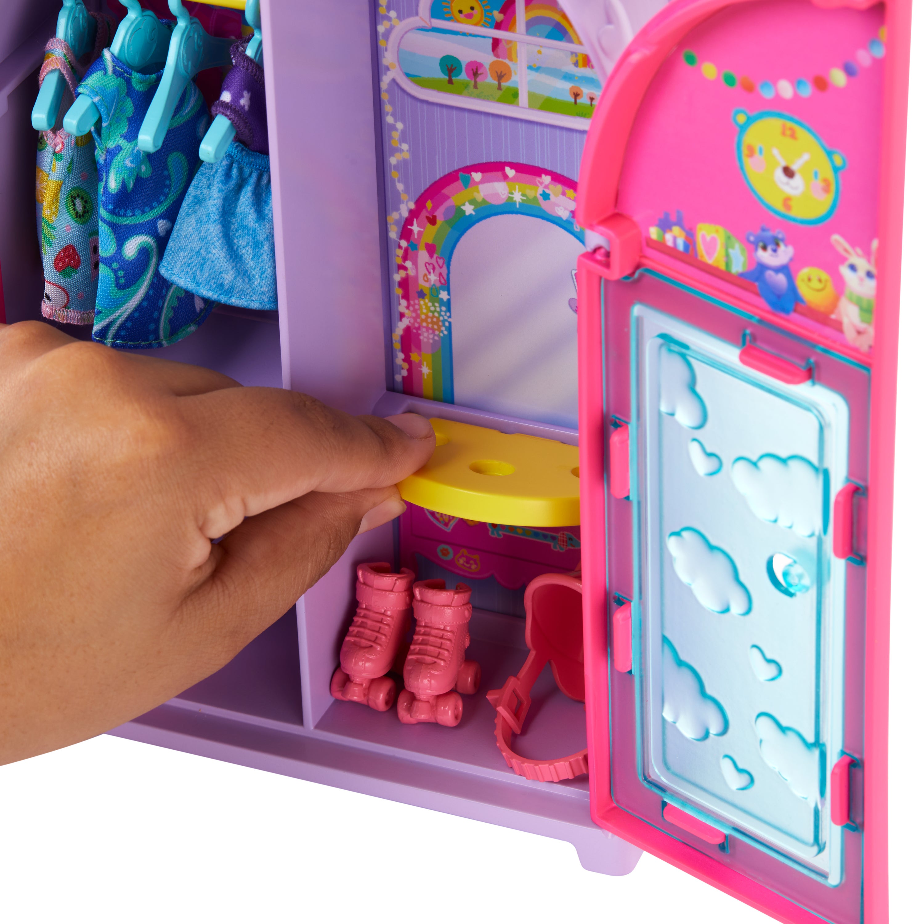 Barbie Chelsea-dukke med garderobe – lekesett med klær og tilbehør