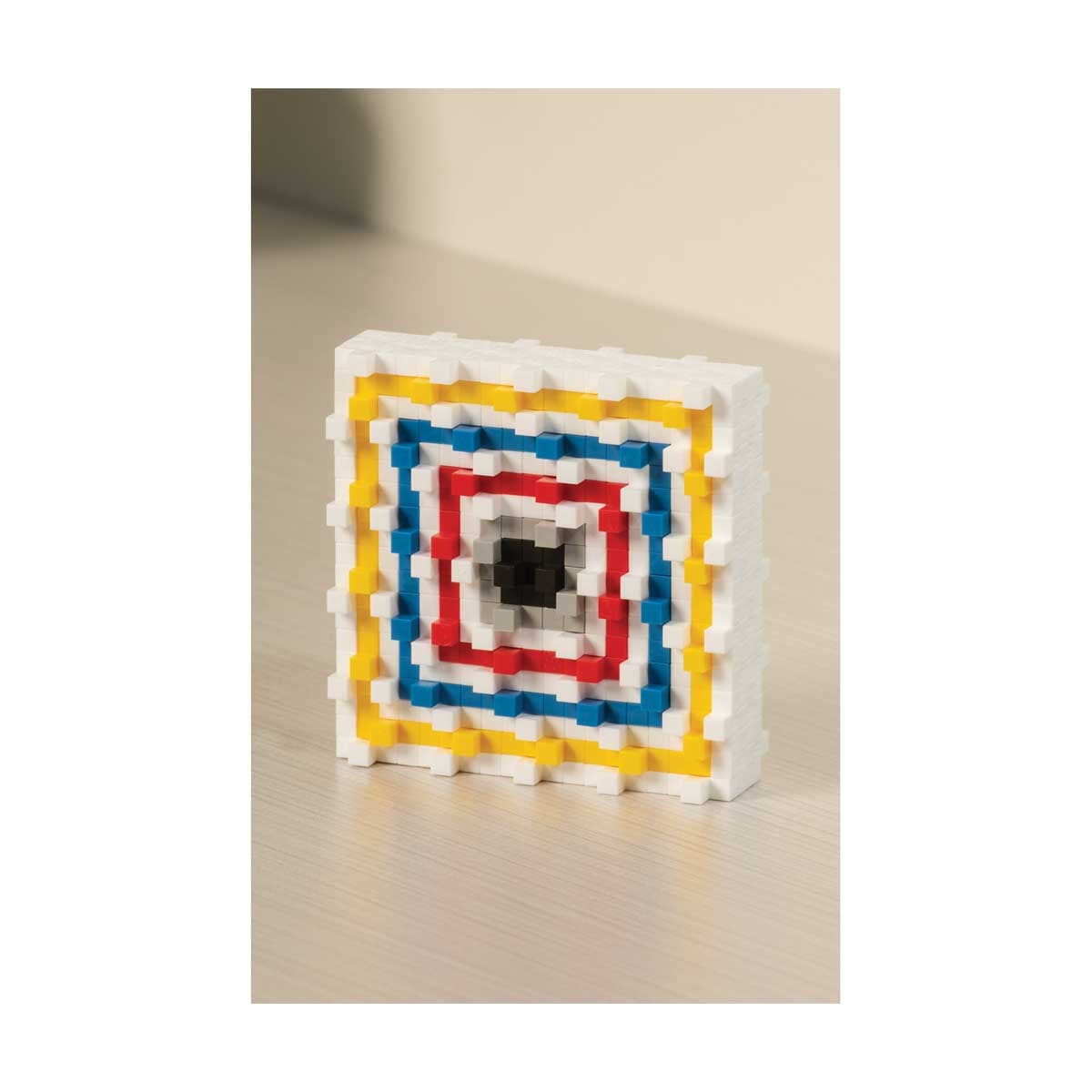 Plus-Plus Inspired, Mondrian