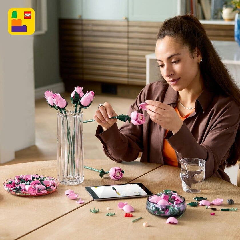 LEGO® Botanicals Bukett med rosa roser, Dekorative blomster 10374