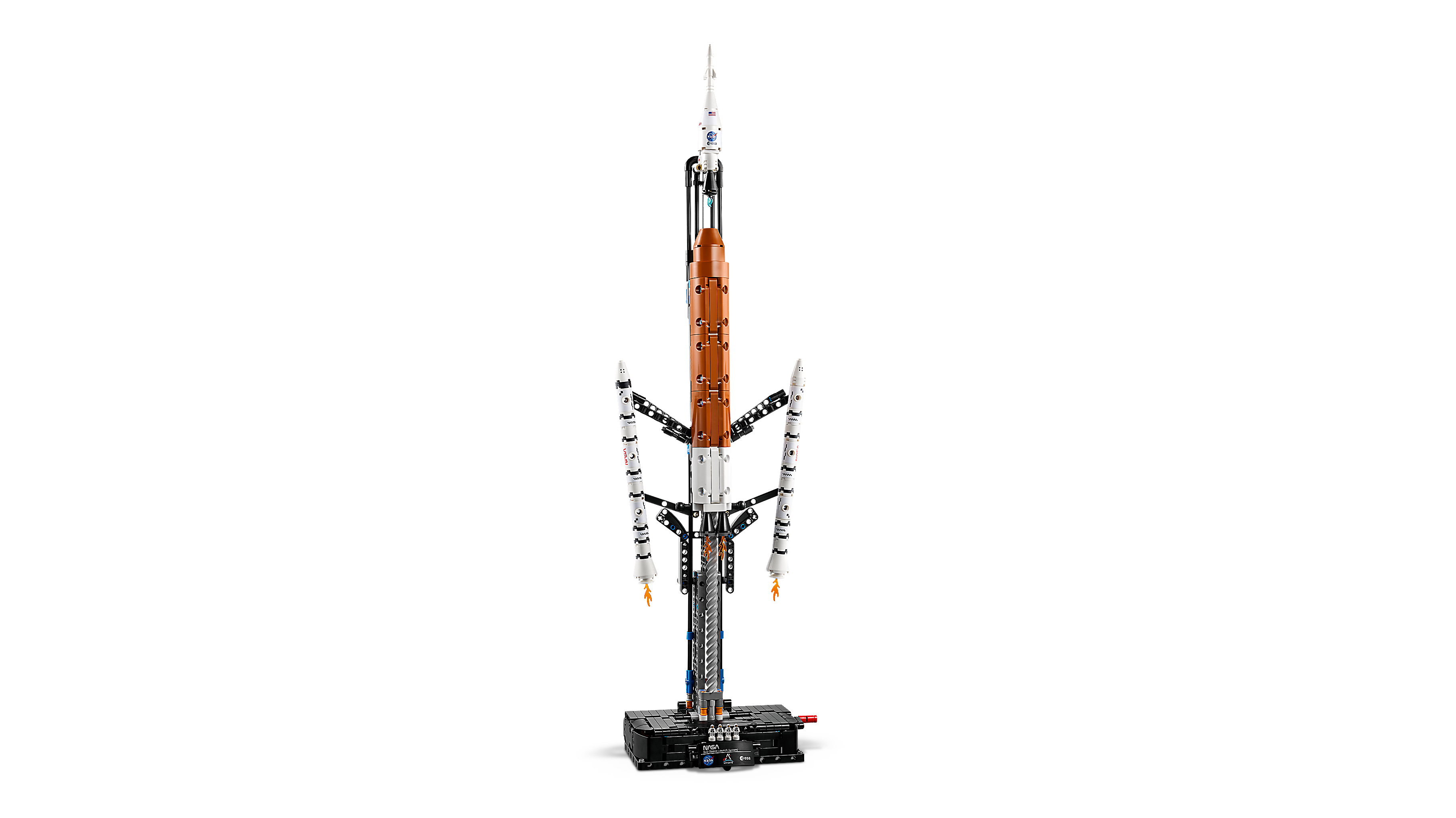  LEGO® Technic NASA Artemis SLS-rakett. Modellsett av rakett med boostere
