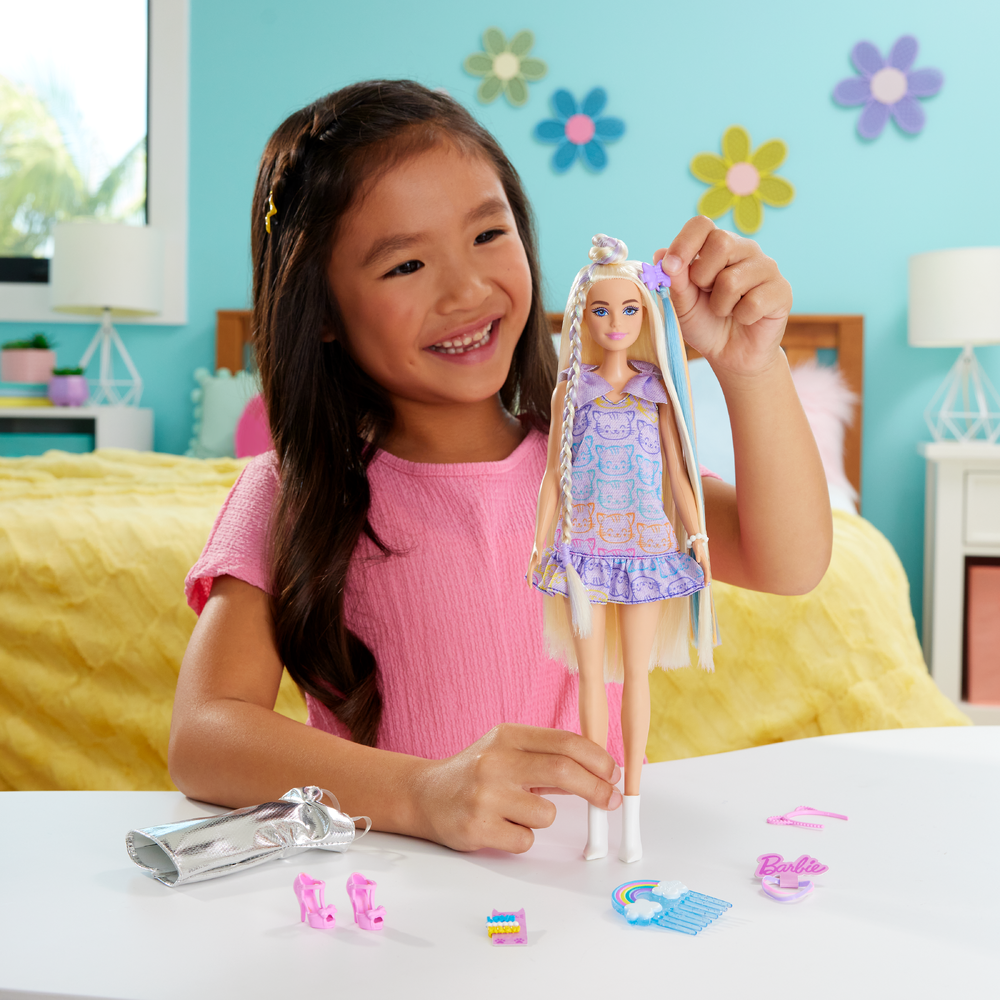 Barbie Fun & Fancy Hårdukke Blond med Tilbehør