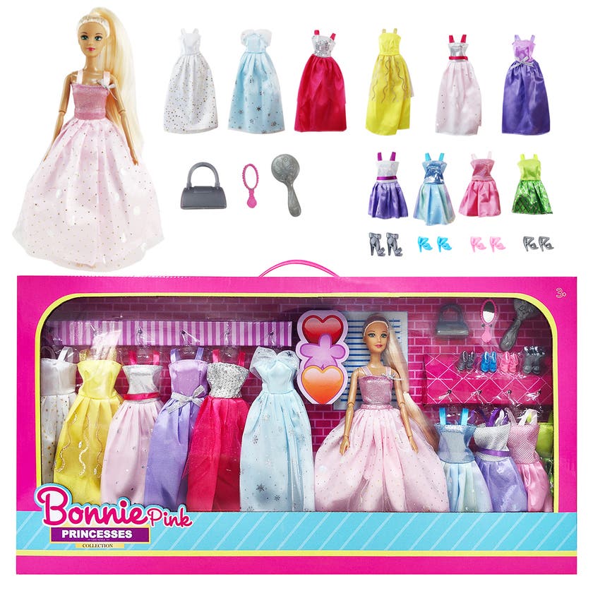 Bonnie Pink, Stort sett med dukke og kjoler