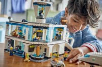 LEGO® City Lufthavn med Fly 60502