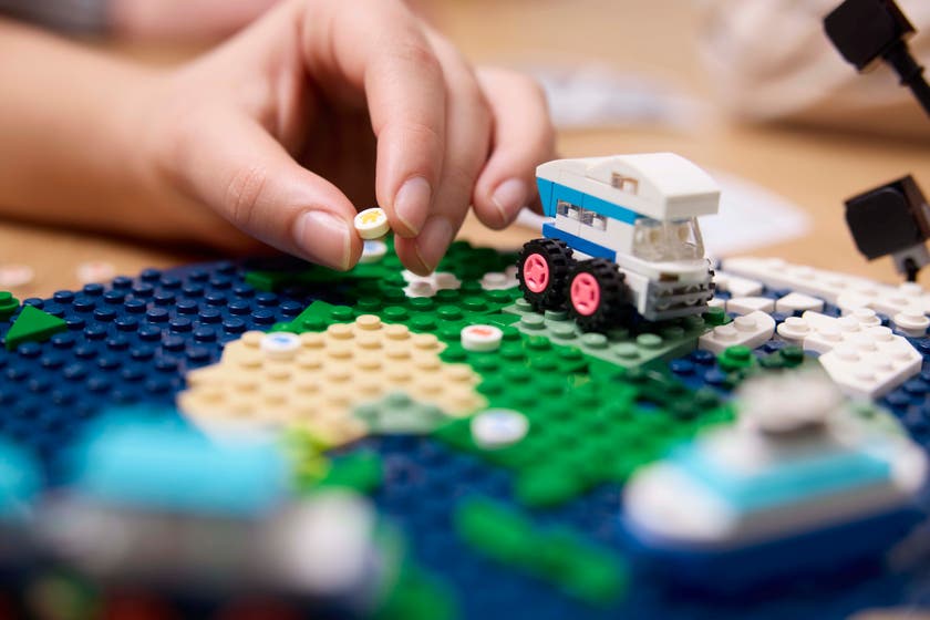 LEGO® Reiseminner. Byggesett med verdenskart 41838