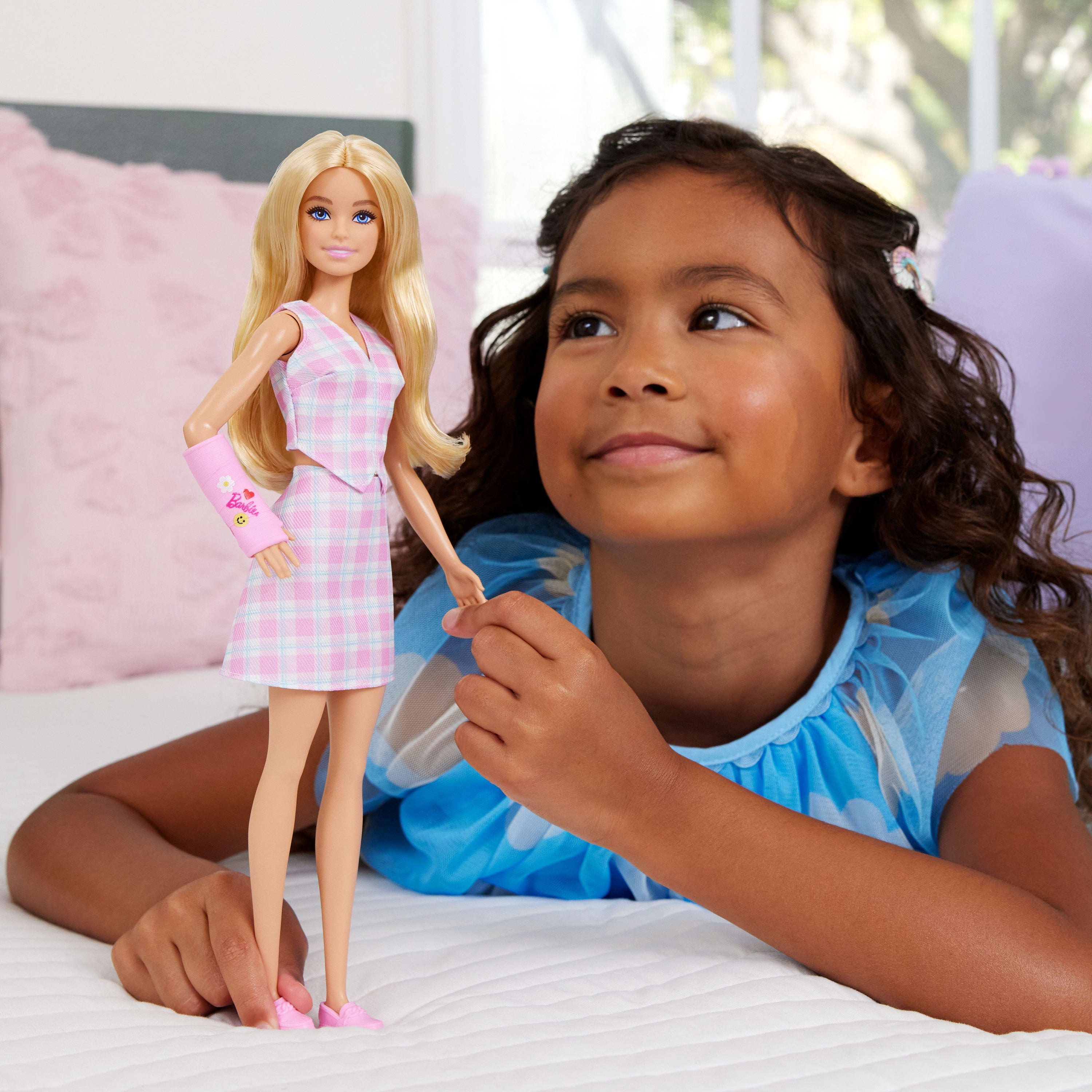 Barbie Fashionistas  – Rosa Gips