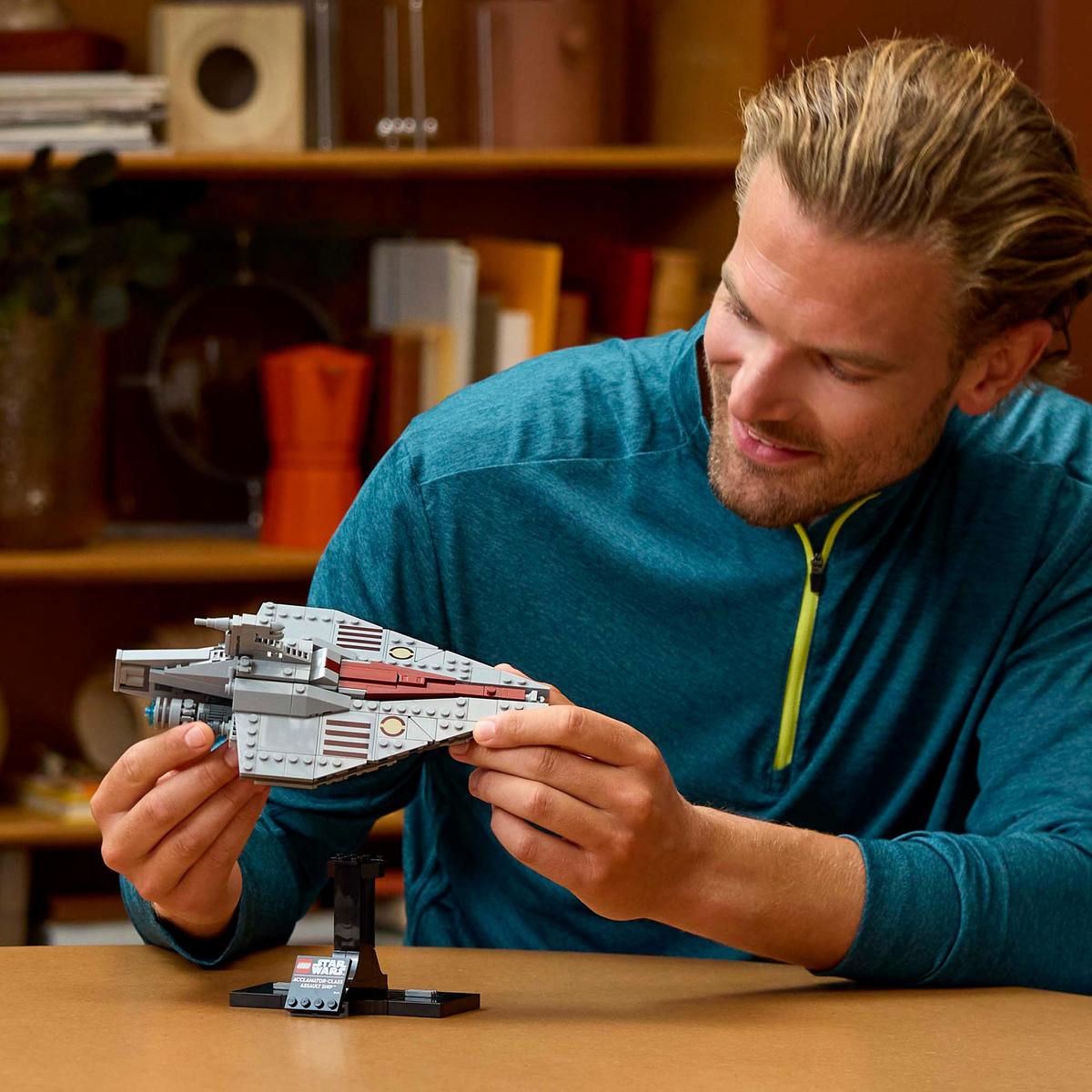 LEGO Star Wars TM 75404, Acclamator-Class Assault Ship™