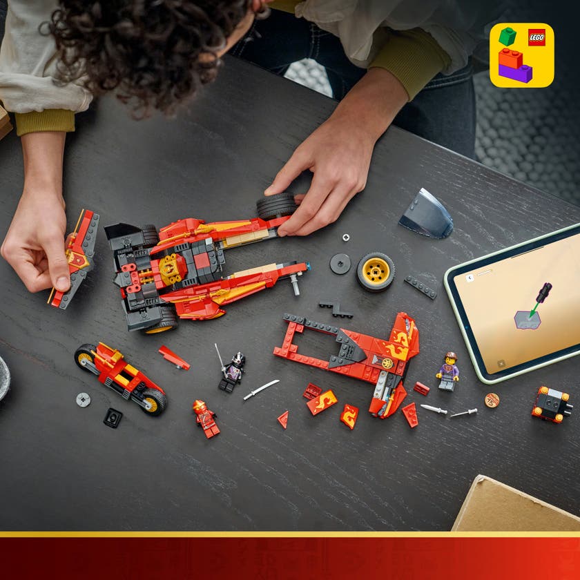 LEGO® NINJAGO® 15-årsjubileumsutgaven av Kais X-1 ninjabil. Byggesett med tre minifigurer 71867