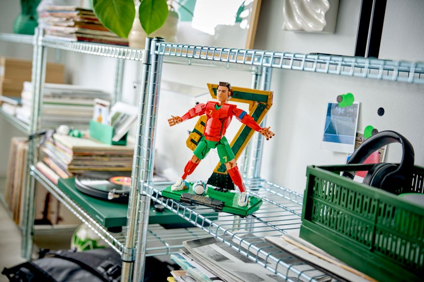 LEGO® Editions Fotball-legenden Cristiano Ronaldo. Byggesett 43016