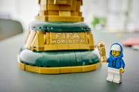 LEGO® Editions Offisielt FIFA World Cup™-trofé 43020