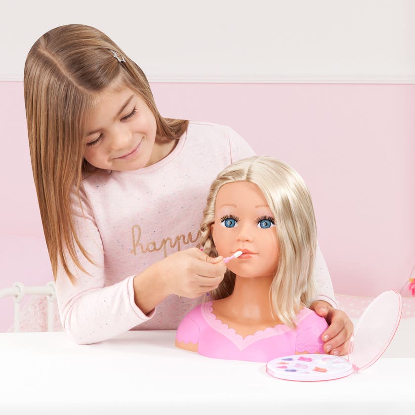 Charmed by Heart, Sminkehode