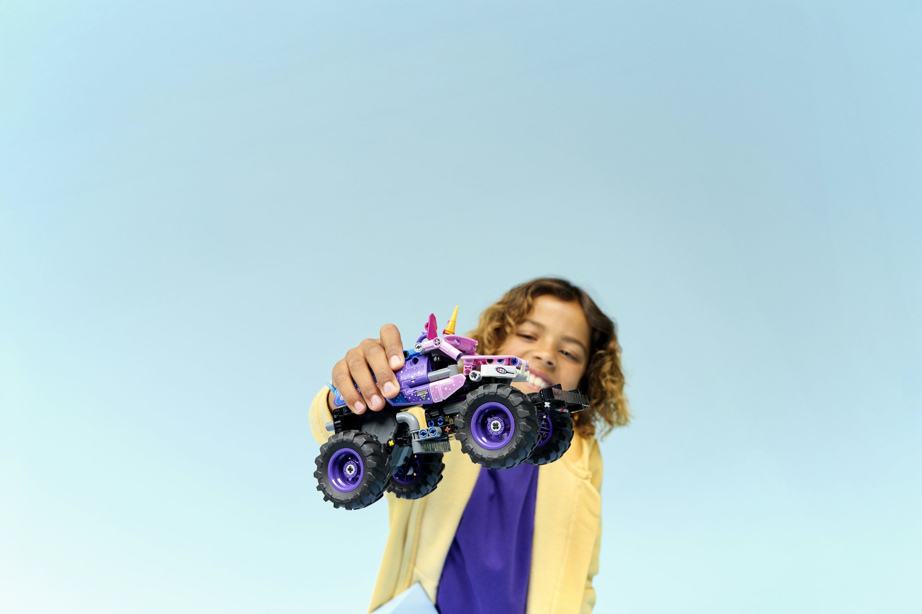 LEGO® Technic Monster Jam™ Sparkle Smash™ pullback 42220