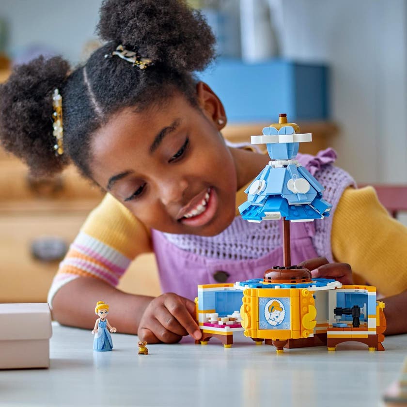 LEGO Disney Princess 43266, Askepotts kjole