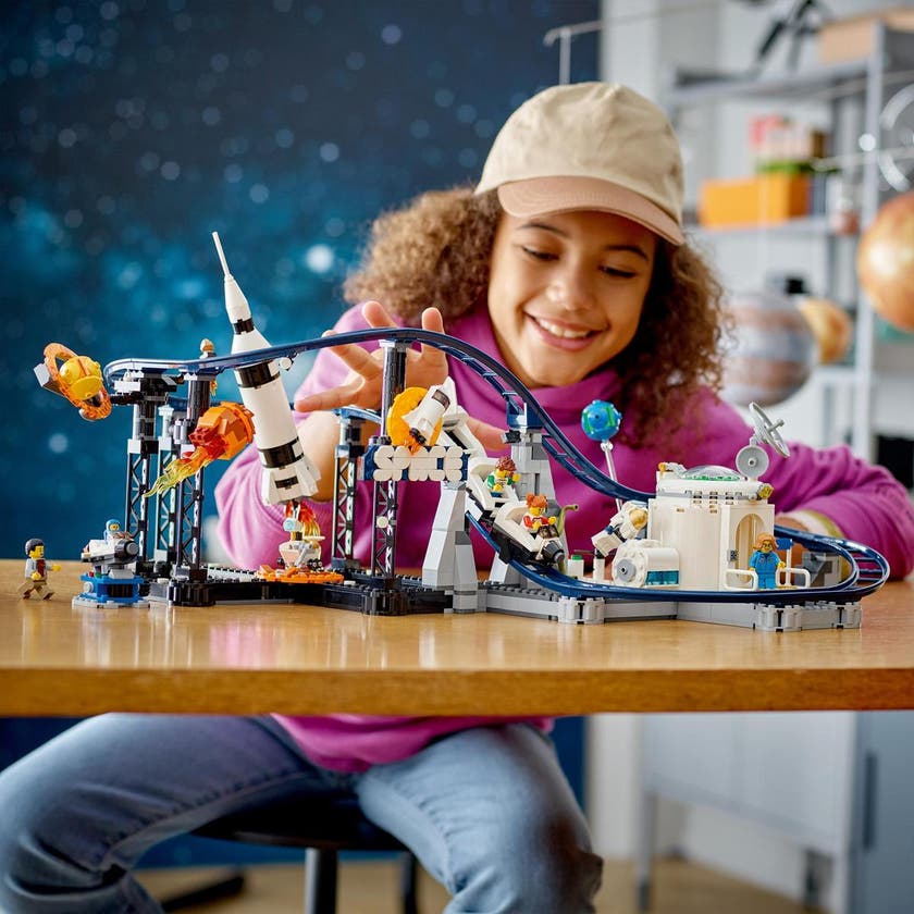 LEGO Creator 31142, Berg-og-dal-bane med romtema