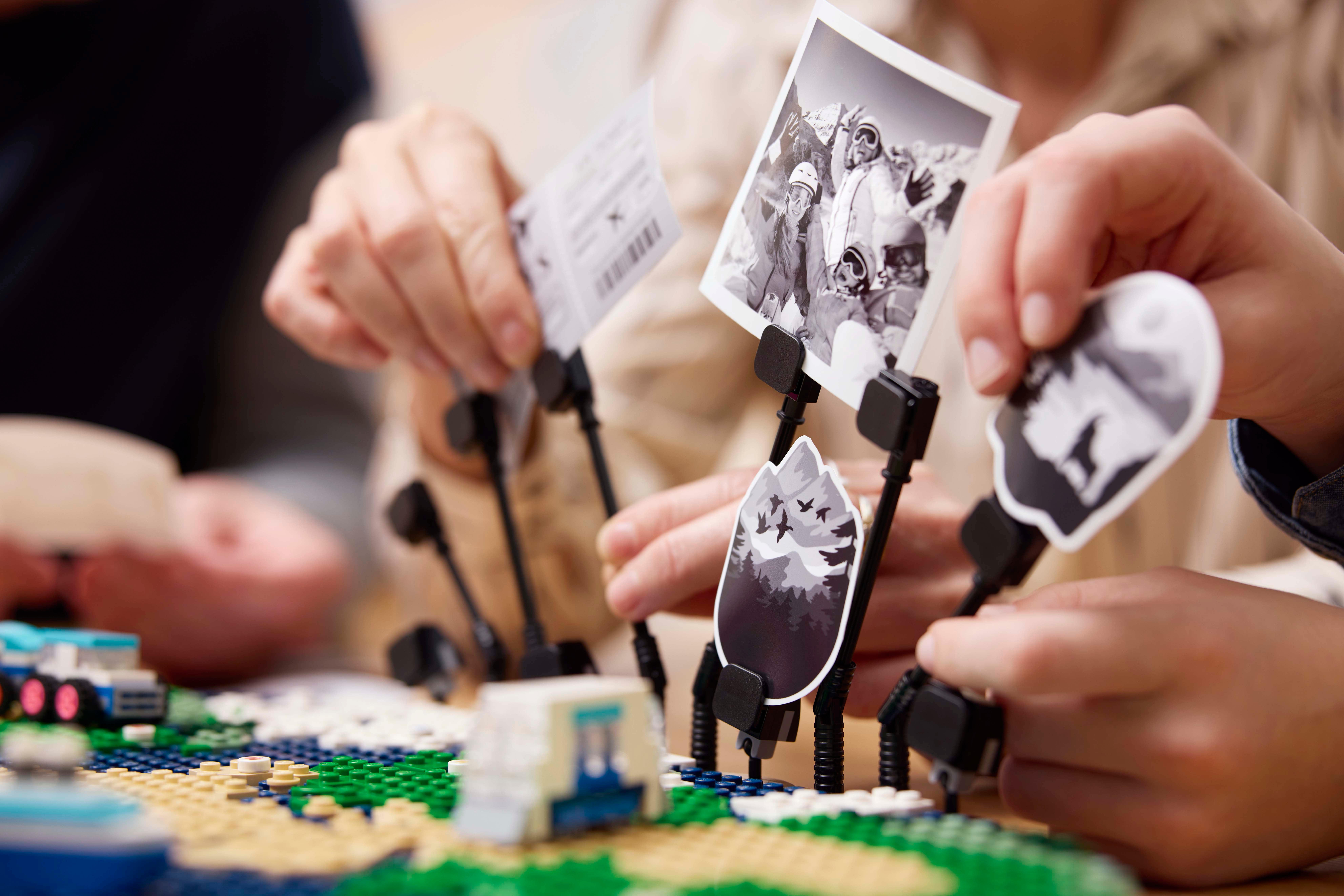 LEGO® Reiseminner. Byggesett med verdenskart 41838