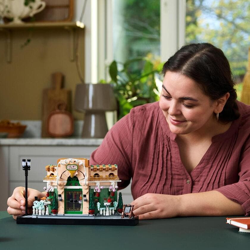 LEGO Icons 10362, Fransk kafé