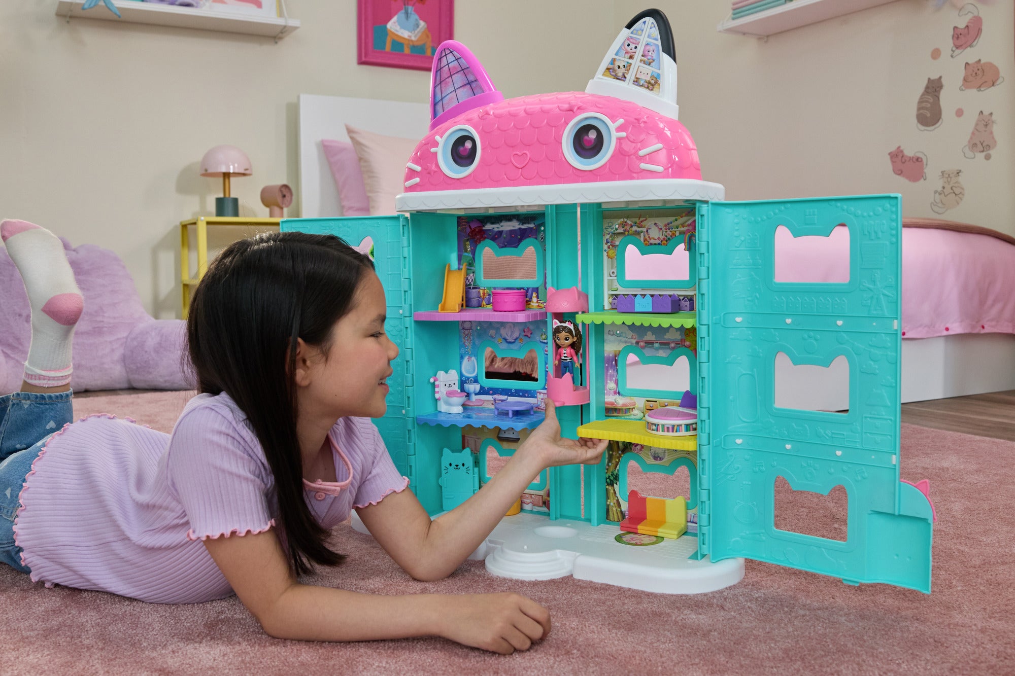 Gabby's Movie Dollhouse