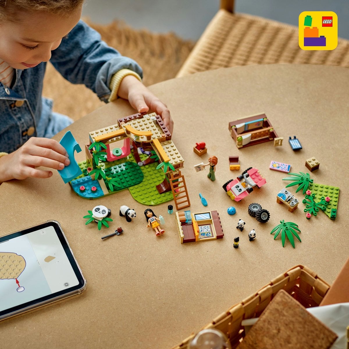 LEGO Friends 42648, Pandareservat