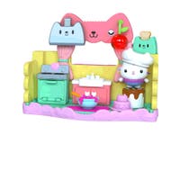 Gabby's Movie Portal Rooms - Kitchen