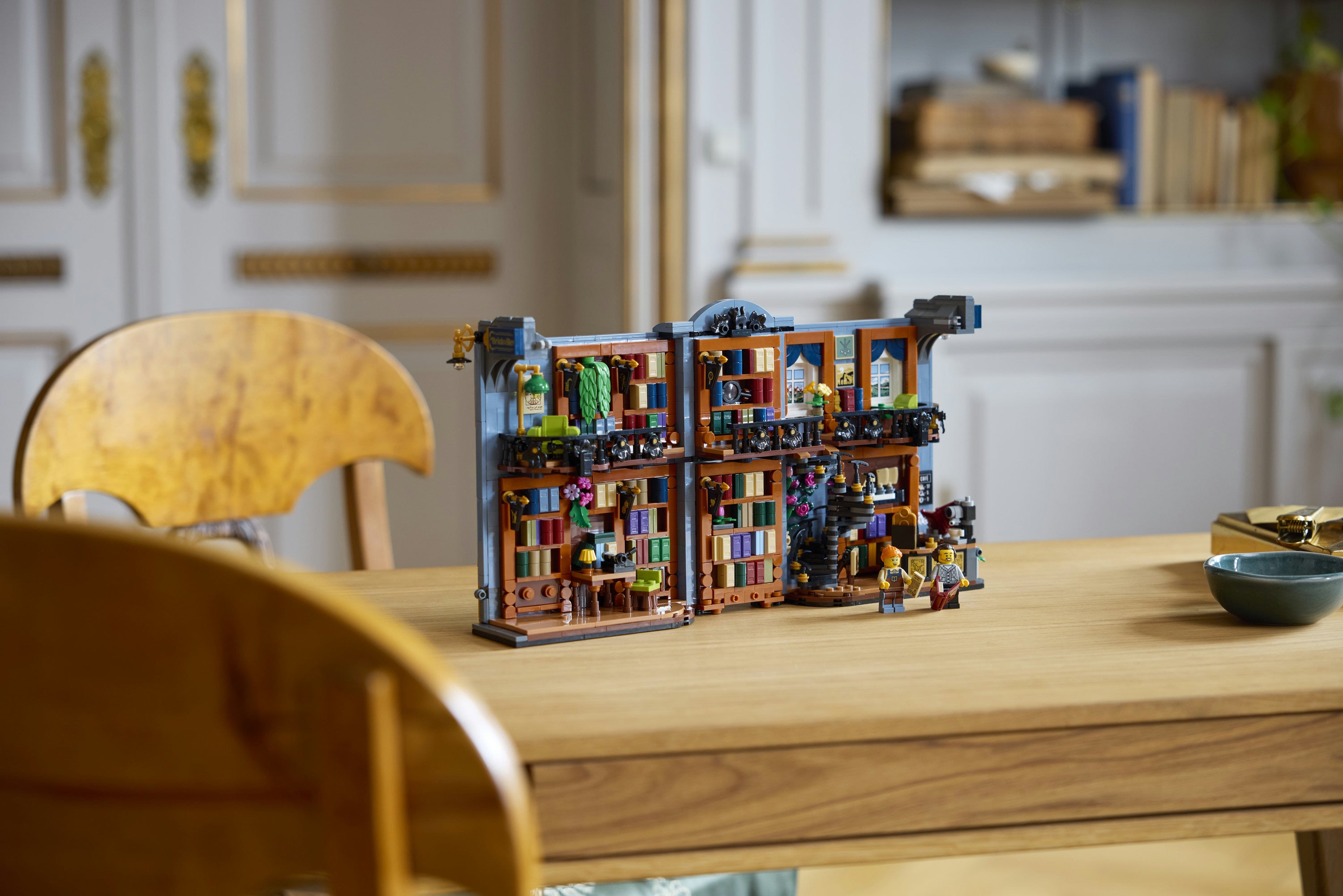 LEGO® Icons Bokhandel bokhylle 11379