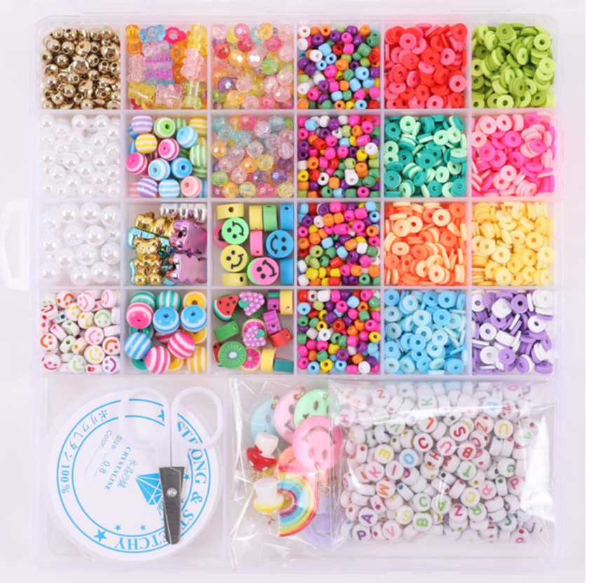 Perlekit med tråd og saks