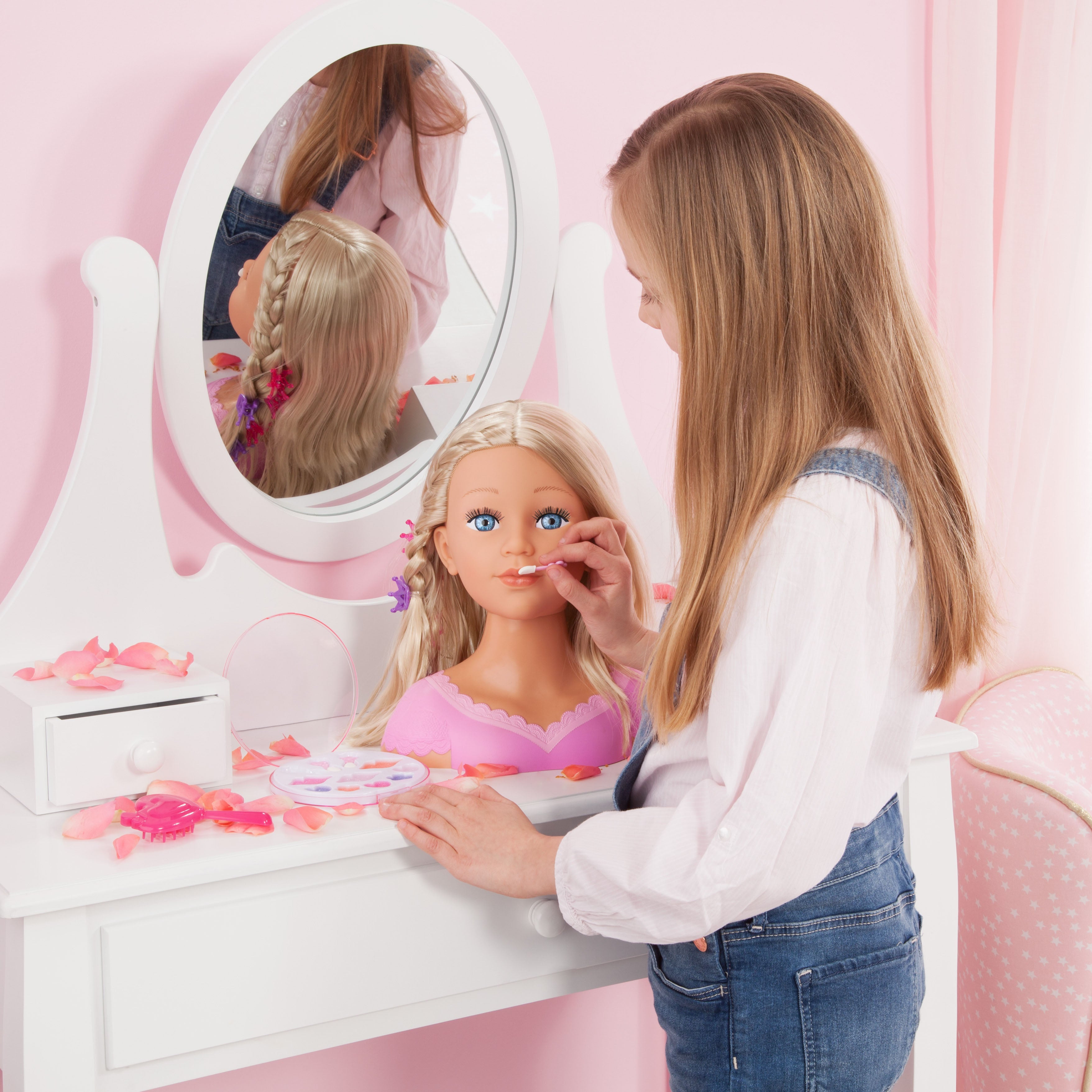 Charmed by Heart, Sminkehode