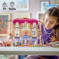 LEGO® Friends Heartlake Citys Grand Hotell 42704