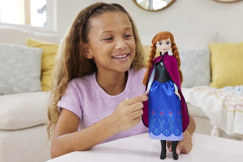 Frozen 1 Fashion Doll - Anna 