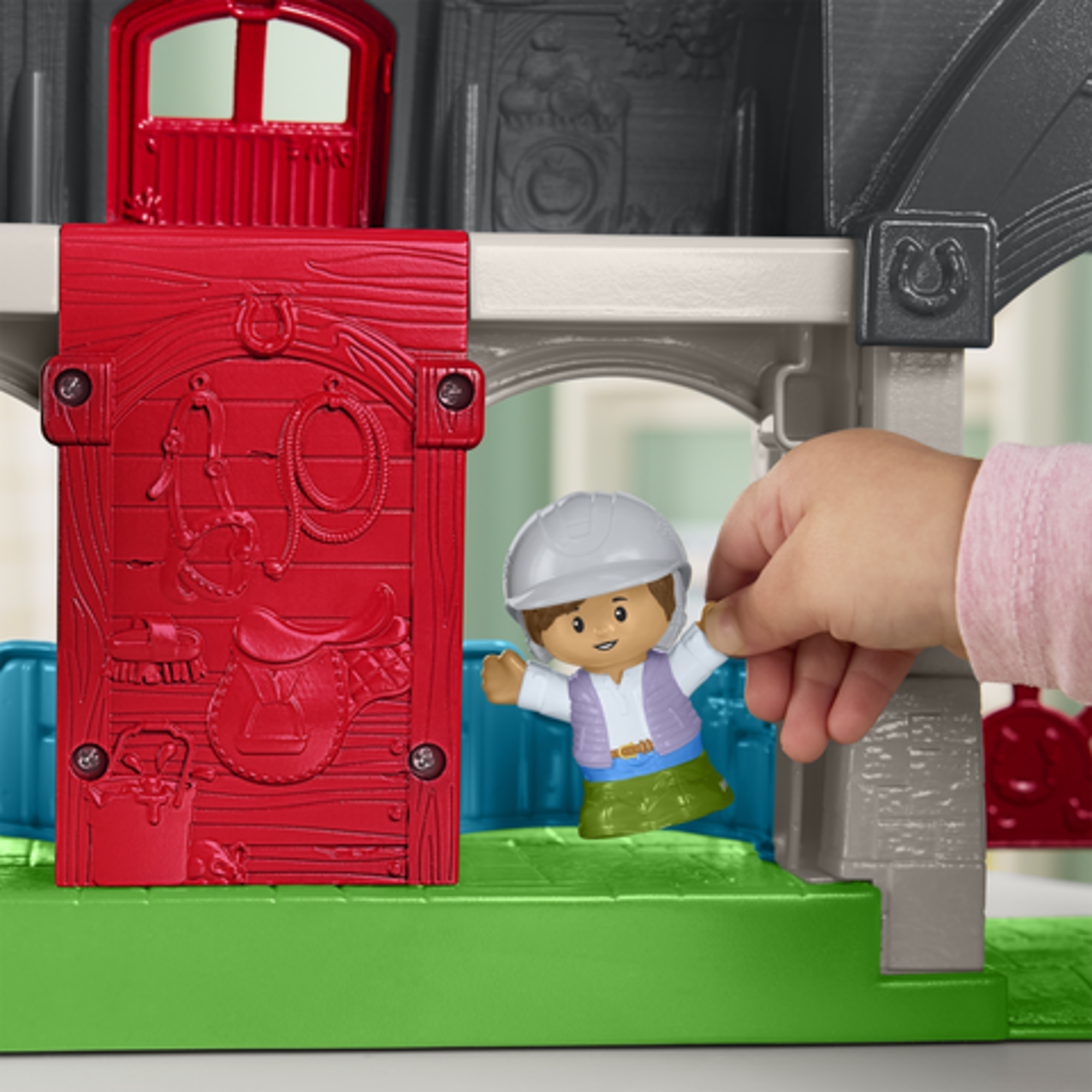 Fisher Price Little People Stable Playset