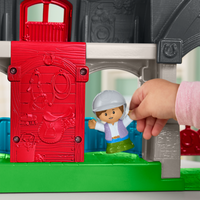Fisher Price Little People Stable Playset