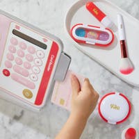 FAO SCHWARZ Sminkbutikk med kassasystem